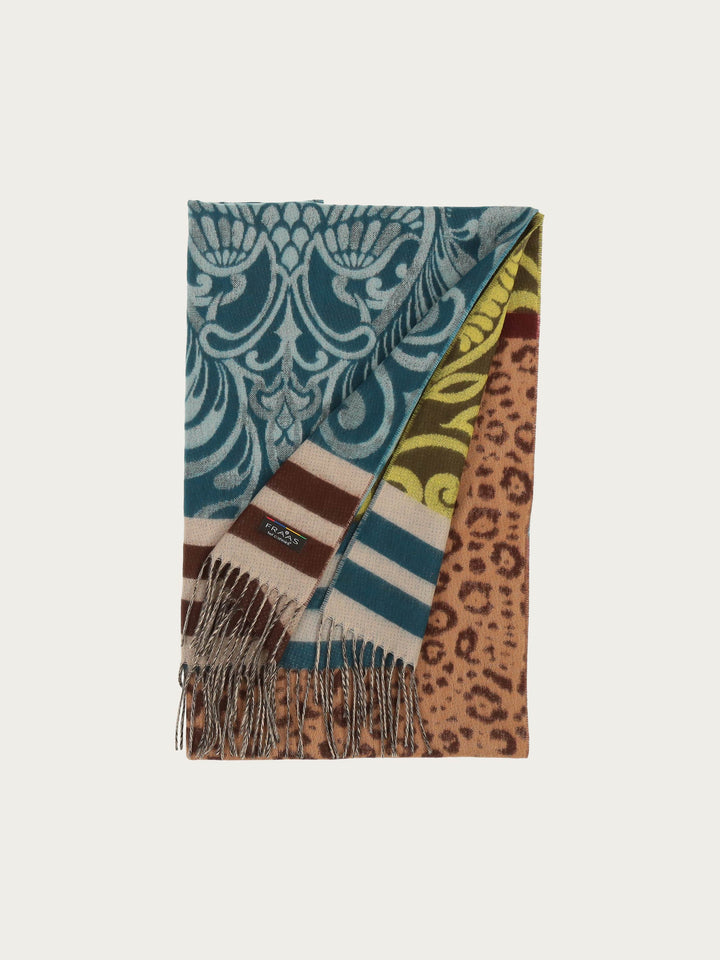 Cashmink scarf with paisley and leo design