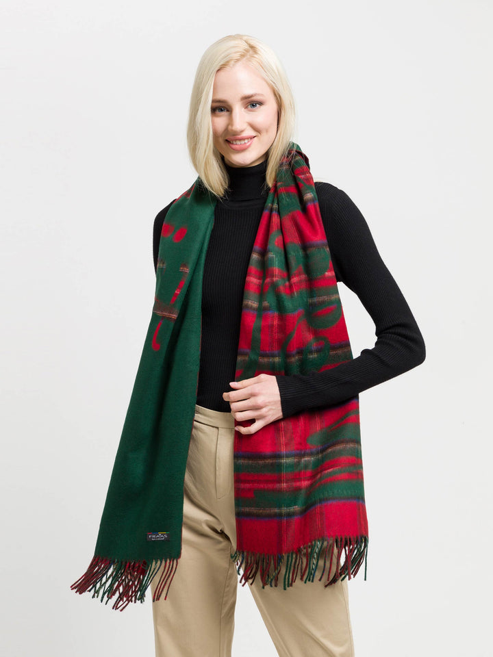 MERRY CHRISTMAS cashmere scarf with a Christmassy check design - Made in Germany