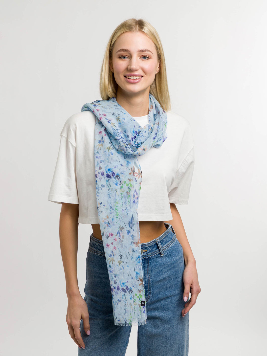 Sustainability Edition - Schal mit zartem Blumen-Design - pure blue / OneSize | 640016-523