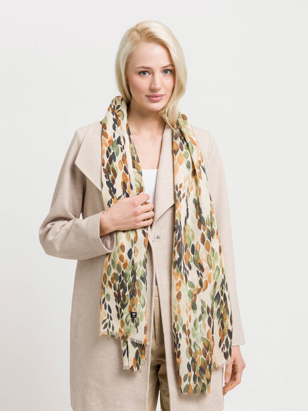 Sustainability Edition - Schal mit Blätter-Design - khaki / OneSize | 645021-750